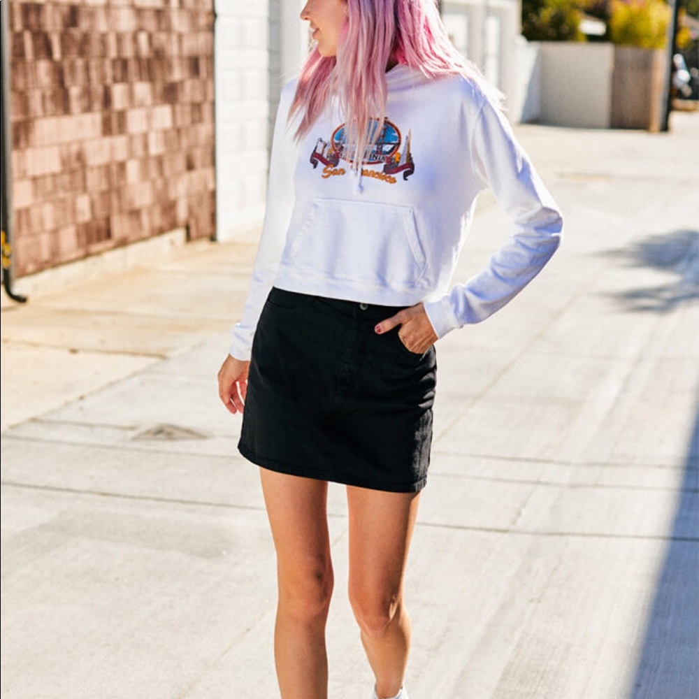 BRANDY MELVILLE MARGARET BLACK DENIM SKIRT M